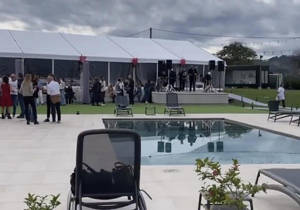 Todo listo para la celebración, en el hotel maliayo Aliron, de su amigo Gelu Rodríguez.