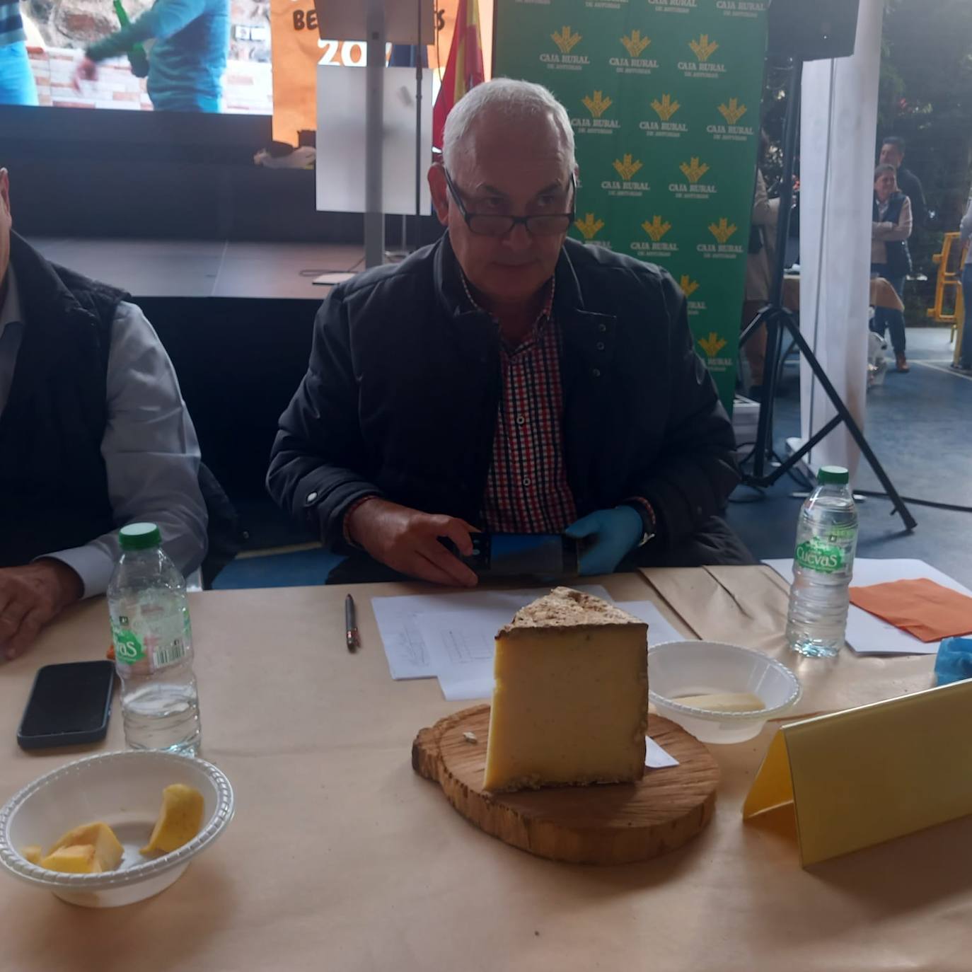 Más de 2.000 kilos de queso en la feria del Gamonéu de Benia