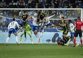 Final del partido: Zaragoza 0-0 Real Oviedo