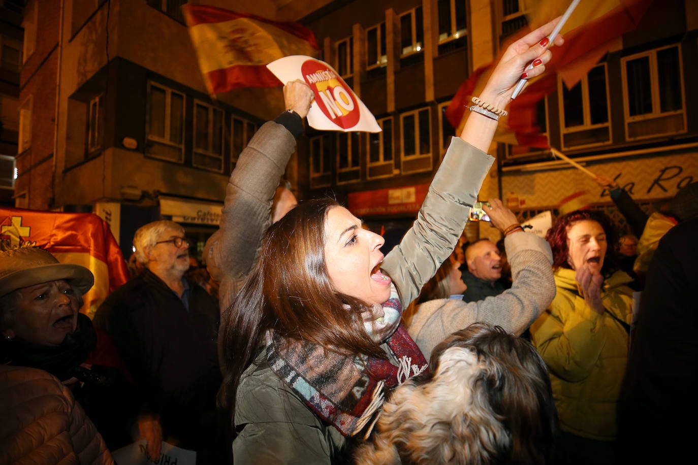«Amnistía pa tu tía»: miles de asturianos salen a la calle como protesta