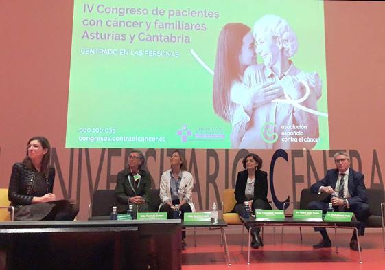 Asturias plantea el envío a domicilio de tests para mejorar la detección de cáncer de colon y de cérvix