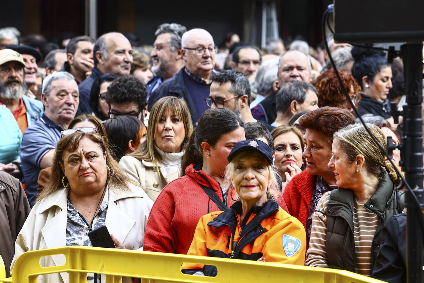 Emotivo y multitudinario adiós a Aníbal Vázquez en Mieres