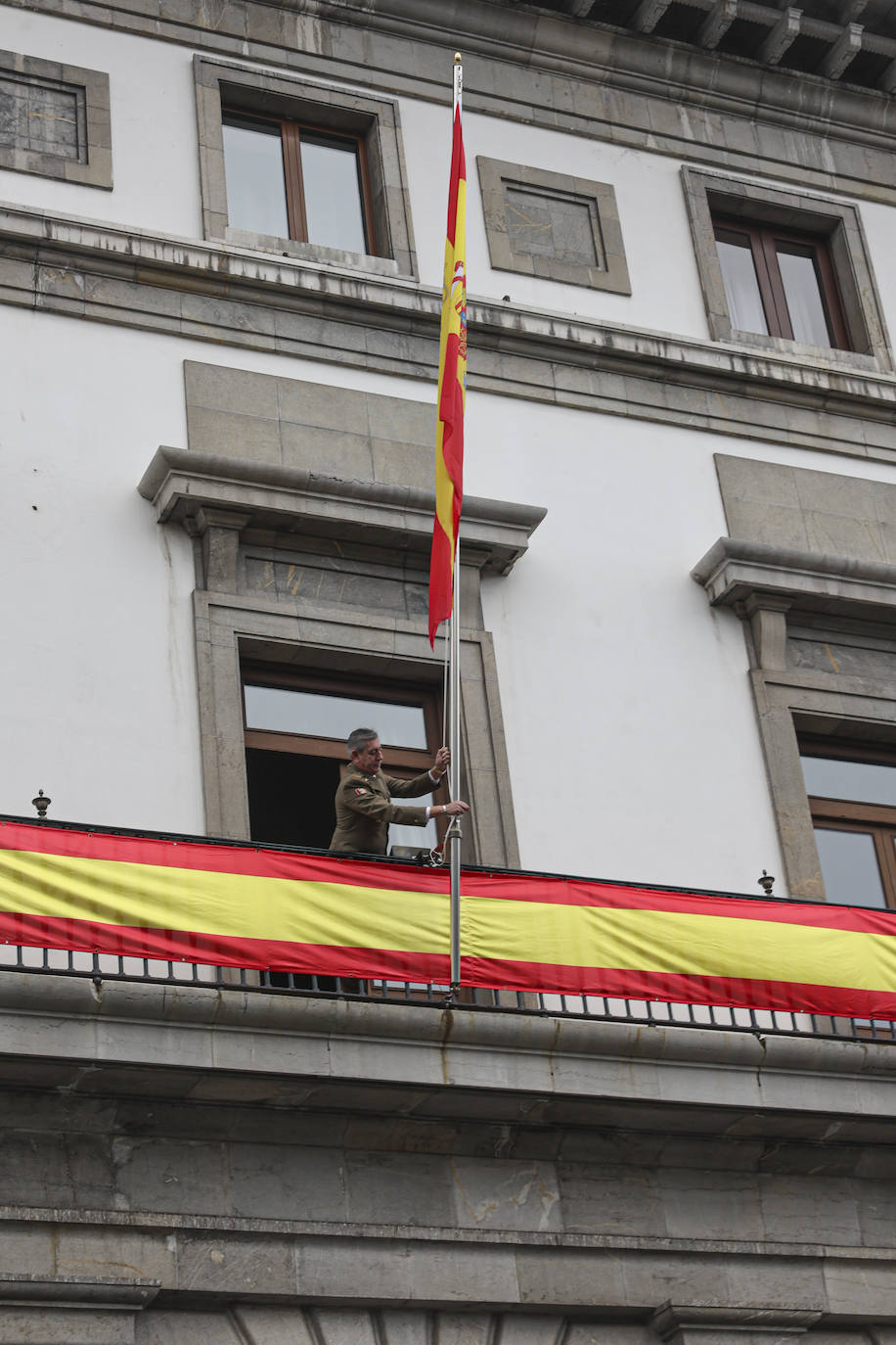 El Día de la Defensa en Asturias, en imágenes