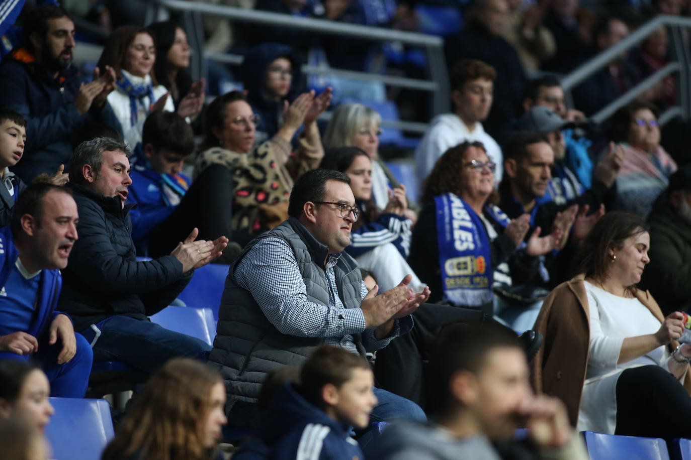 ¿Estuviste viendo el Oviedo - Eibar? ¡Búscate en las fotos del Tartiere!