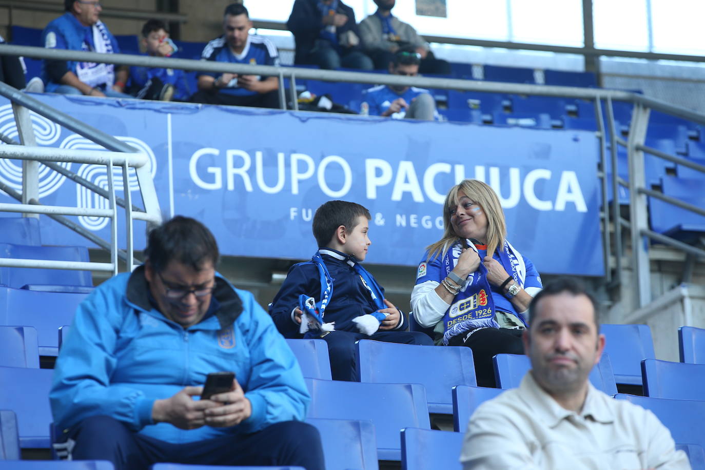 ¿Estuviste viendo el Oviedo - Eibar? ¡Búscate en las fotos del Tartiere!