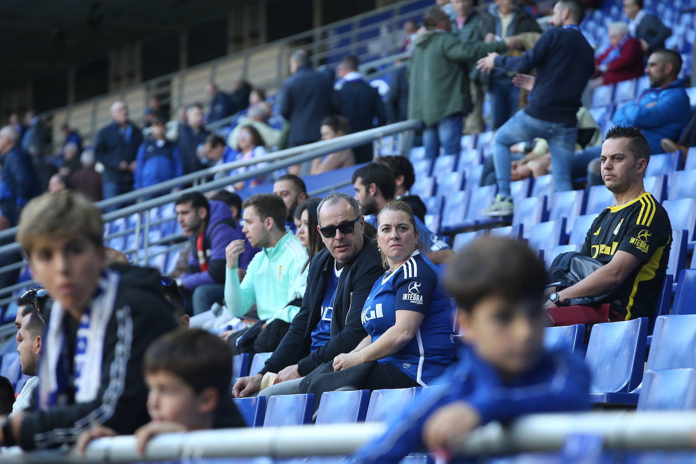 ¿Estuviste viendo el Oviedo - Eibar? ¡Búscate en las fotos del Tartiere!