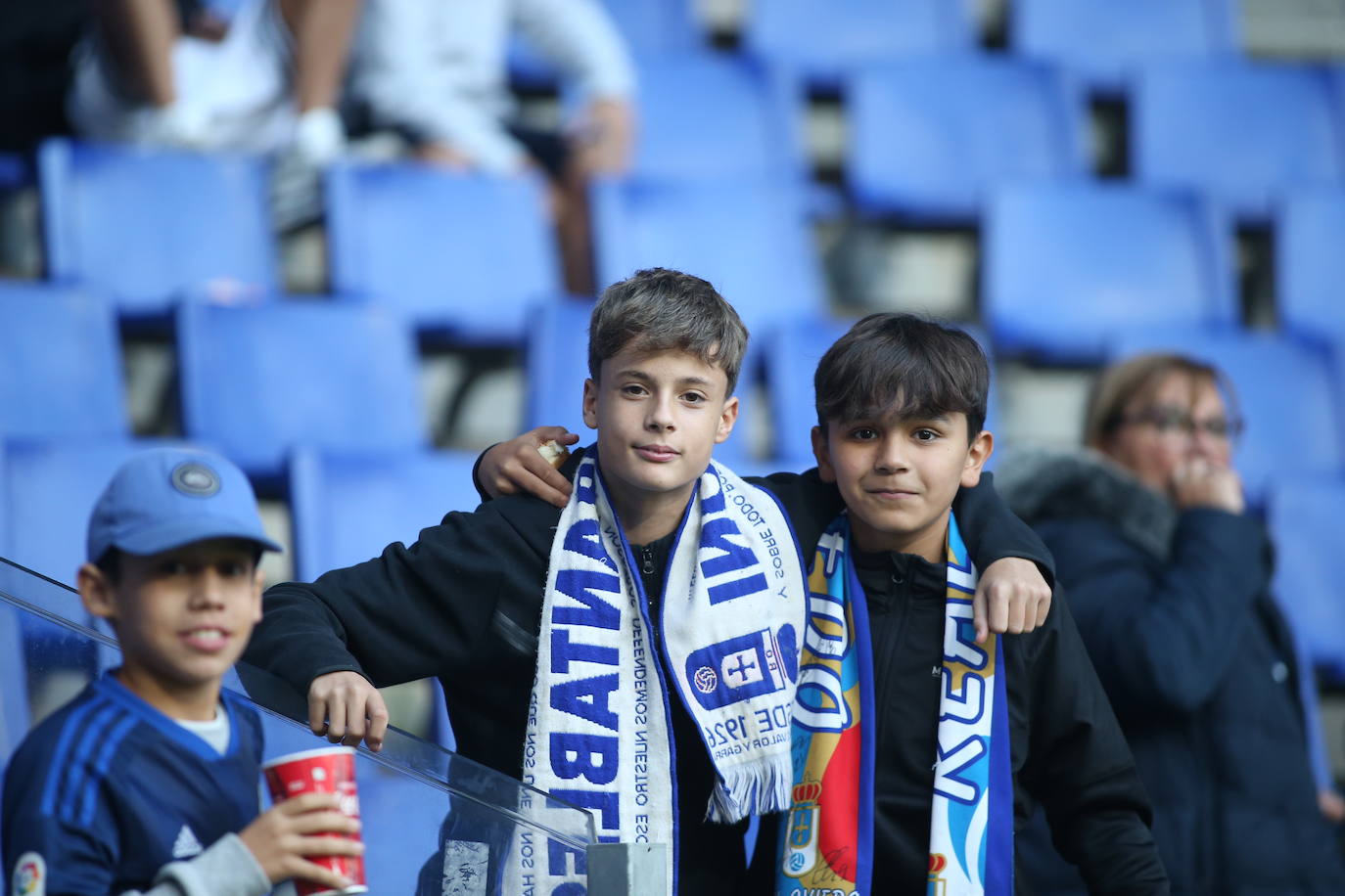 ¿Estuviste viendo el Oviedo - Eibar? ¡Búscate en las fotos del Tartiere!