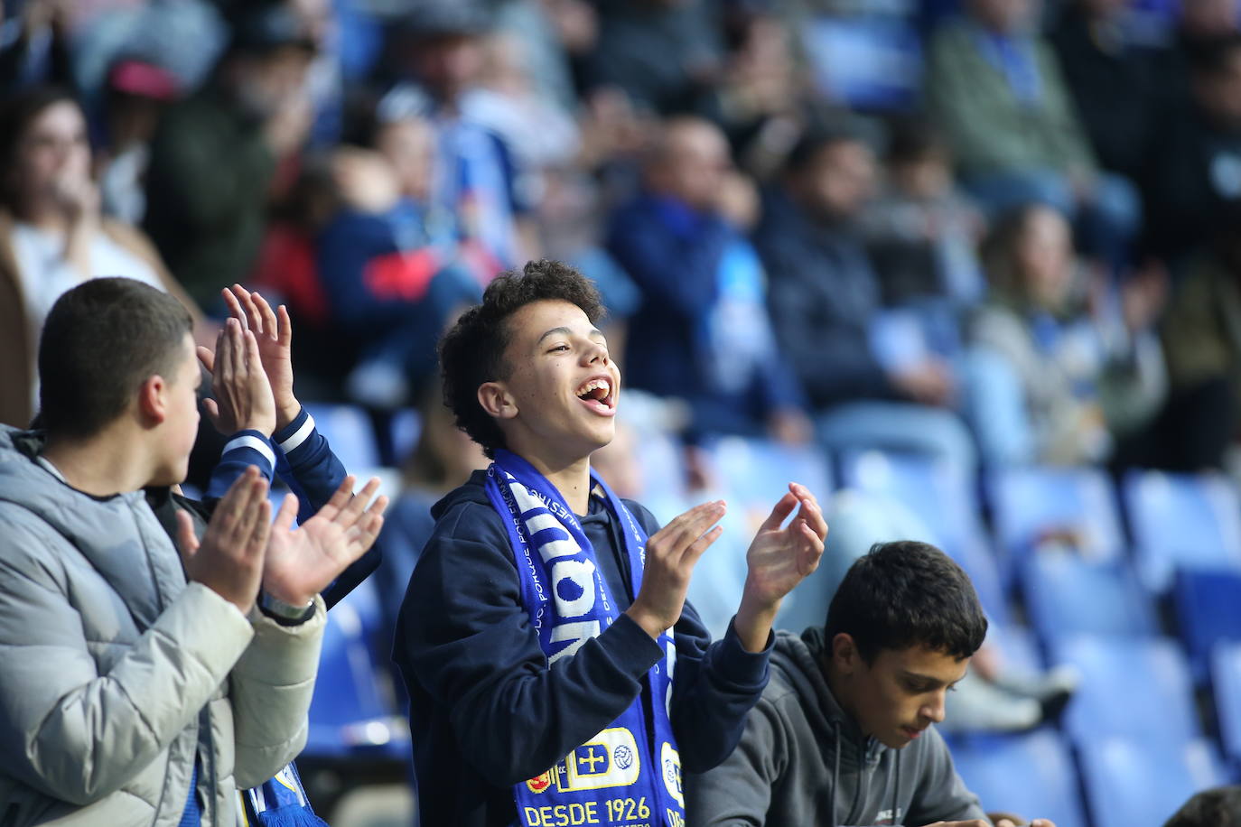 ¿Estuviste viendo el Oviedo - Eibar? ¡Búscate en las fotos del Tartiere!