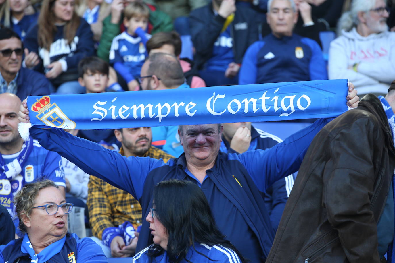 ¿Estuviste viendo el Oviedo - Eibar? ¡Búscate en las fotos del Tartiere!