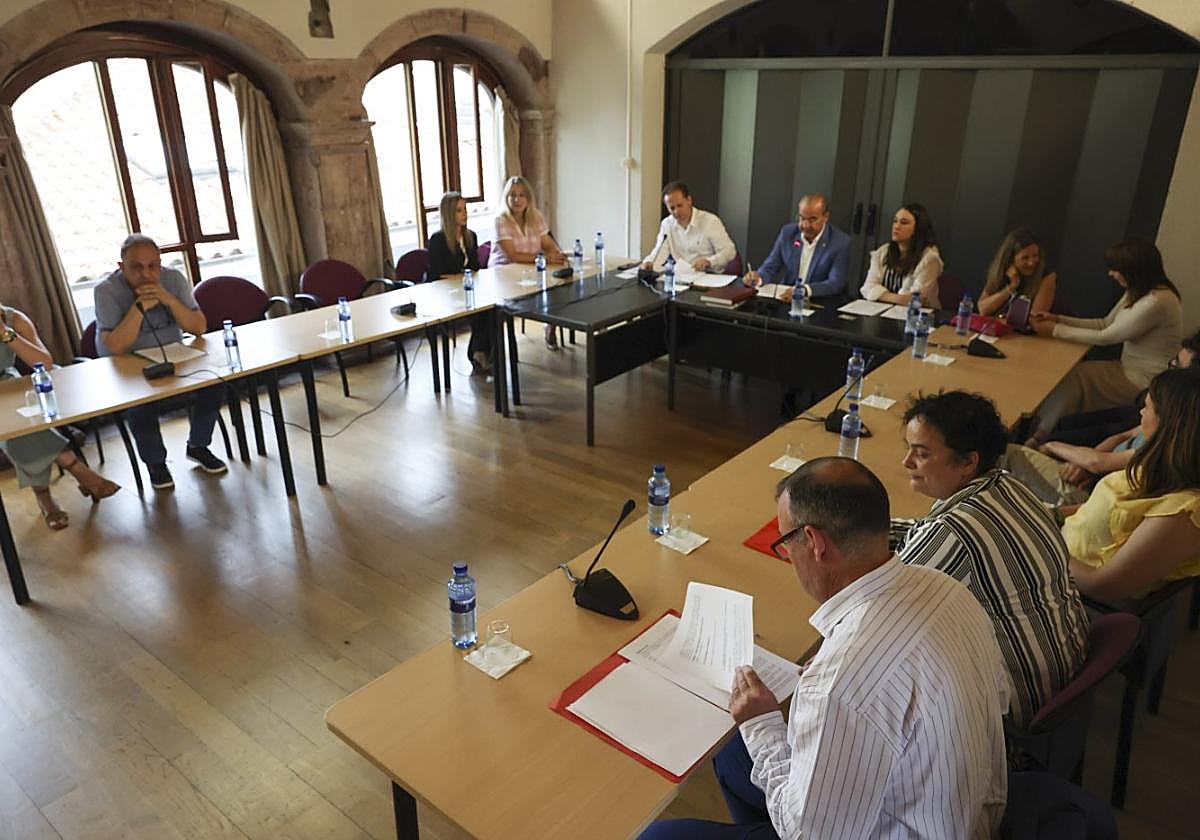 Pleno de investidura de Grado en junio de 2023.