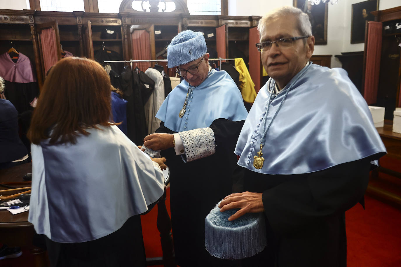 La Universidad entrega sus premios a «a los más sobresalientes»