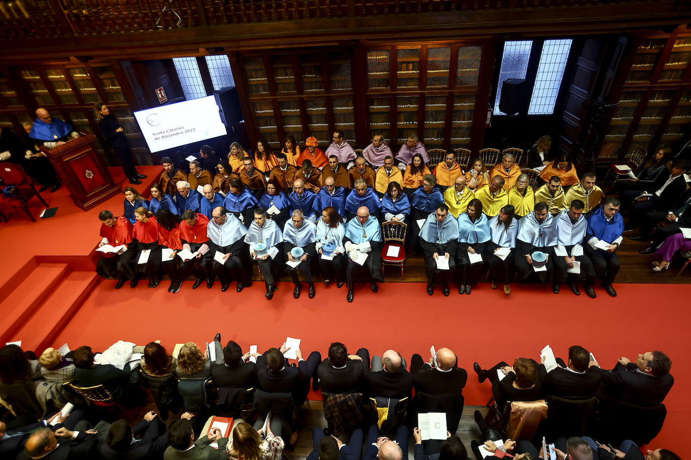 La Universidad entrega sus premios a «a los más sobresalientes»