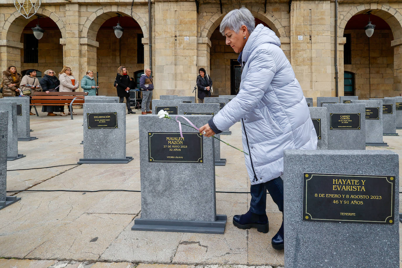 La marea violeta recorre Asturias