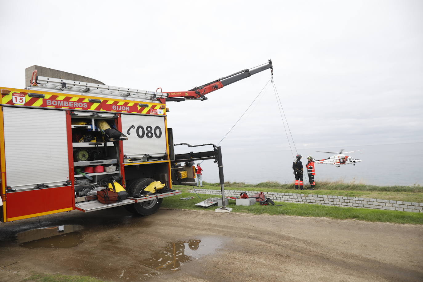 Complicado rescate en el Cerro de Santa Catalina