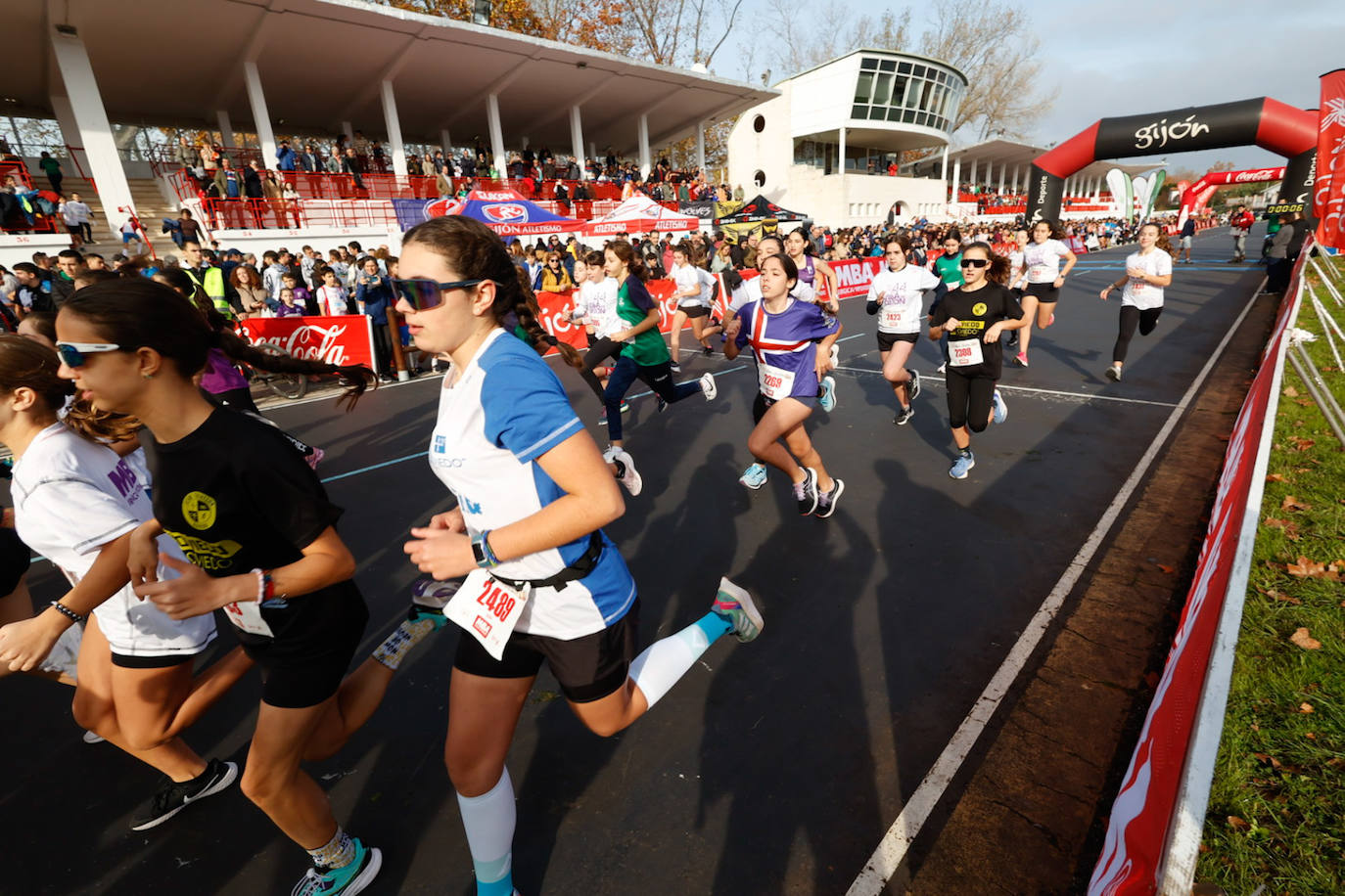 Más de 500 niños llenan el Cross Villa de Gijón