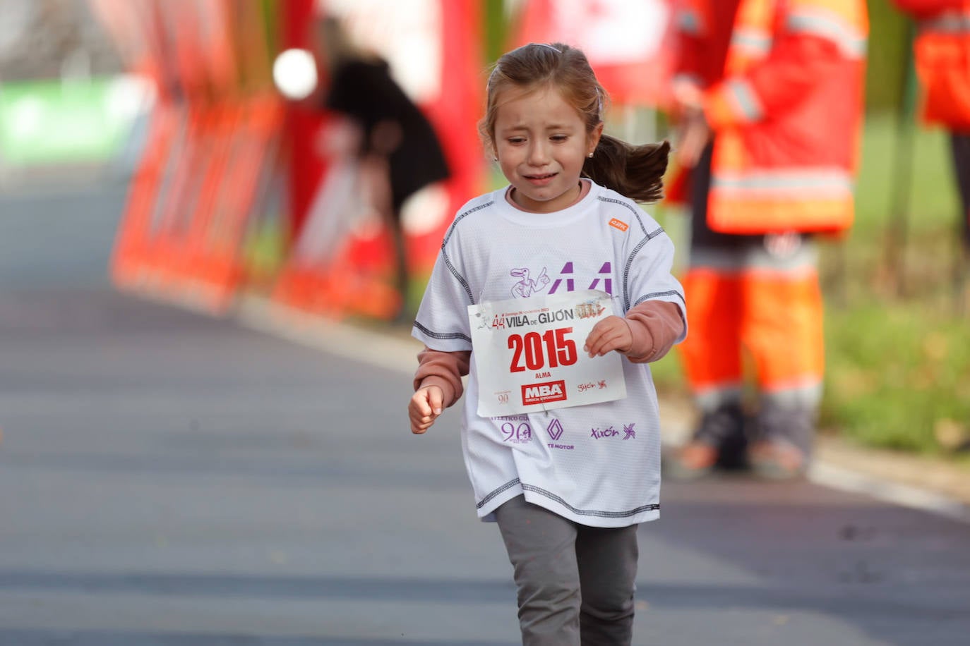 Más de 500 niños llenan el Cross Villa de Gijón