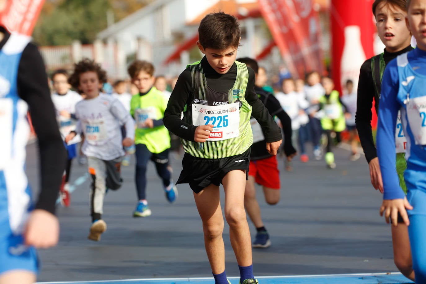 Más de 500 niños llenan el Cross Villa de Gijón