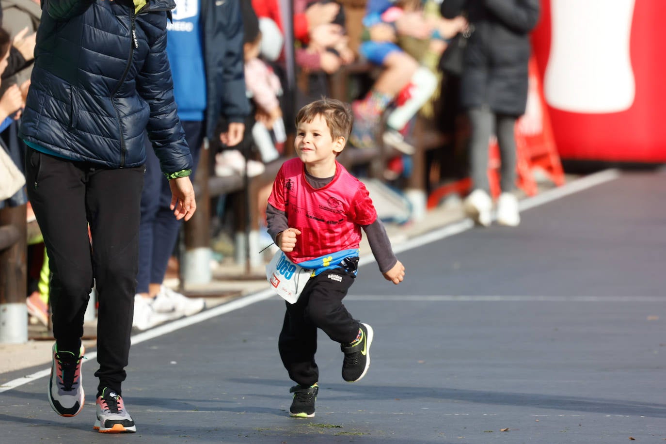 Más de 500 niños llenan el Cross Villa de Gijón