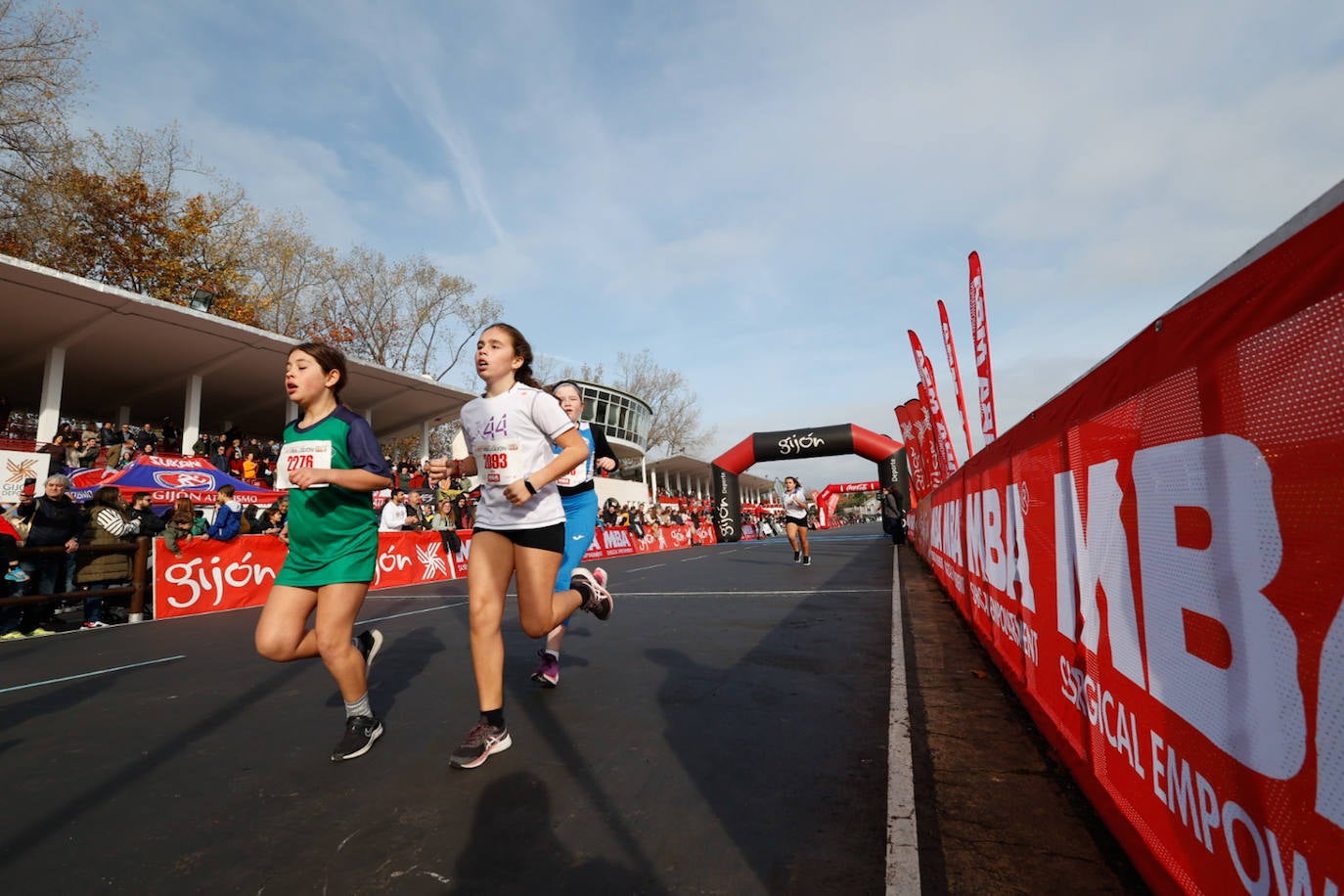 Más de 500 niños llenan el Cross Villa de Gijón