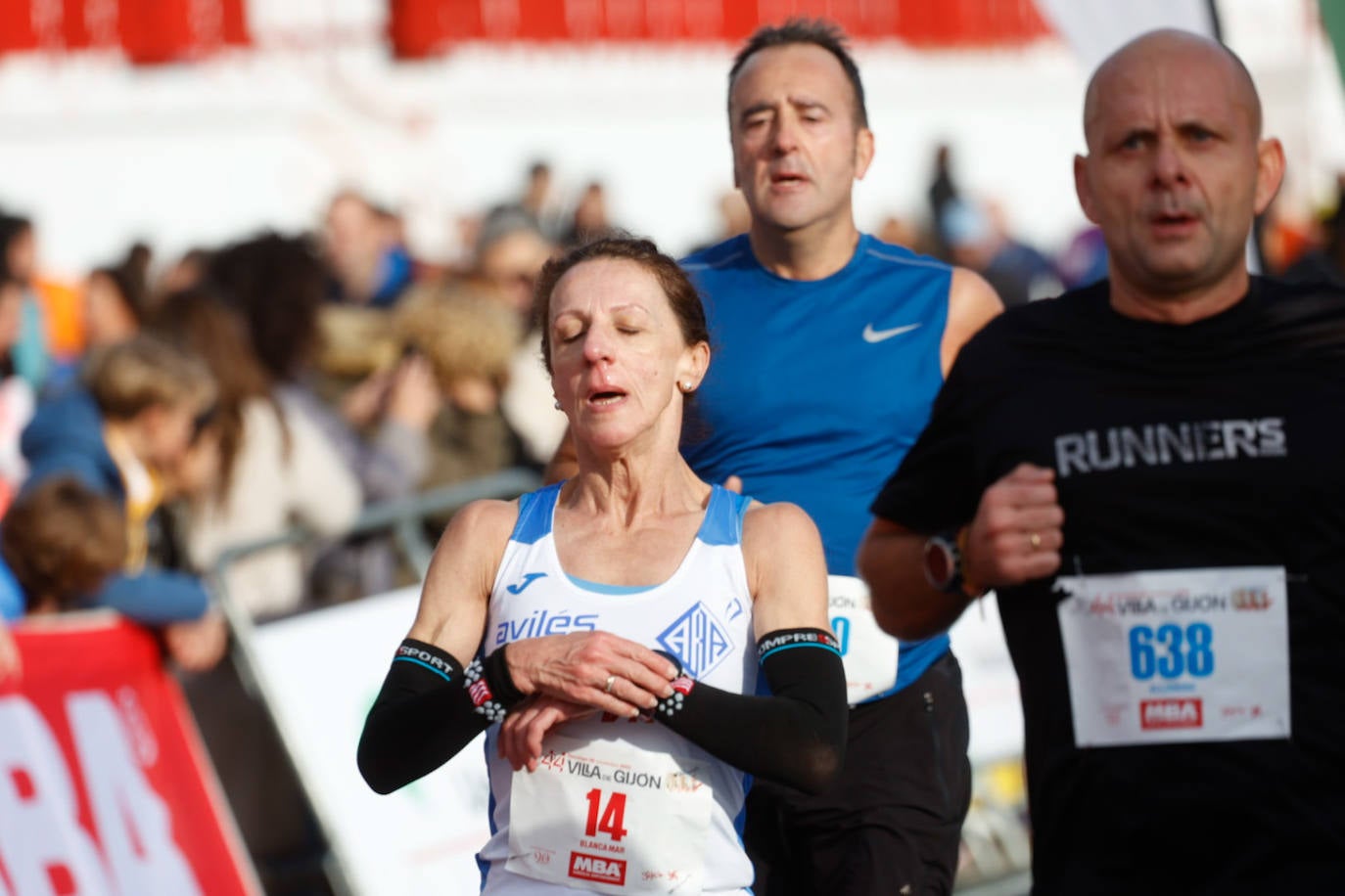 Más de 1.000 corredores se dan cita en el Cross Villa de Gijón