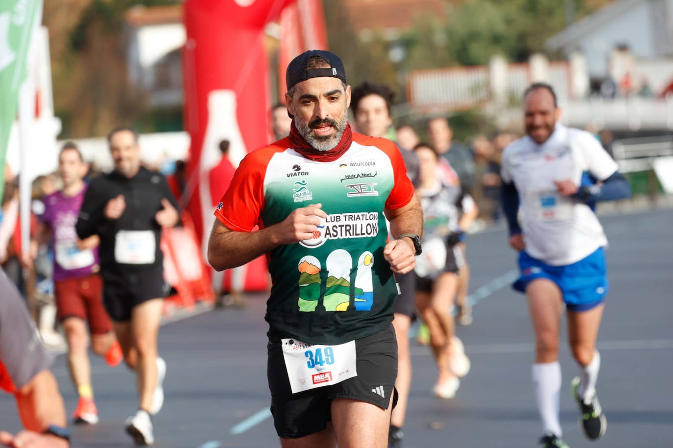 Más de 1.000 corredores se dan cita en el Cross Villa de Gijón