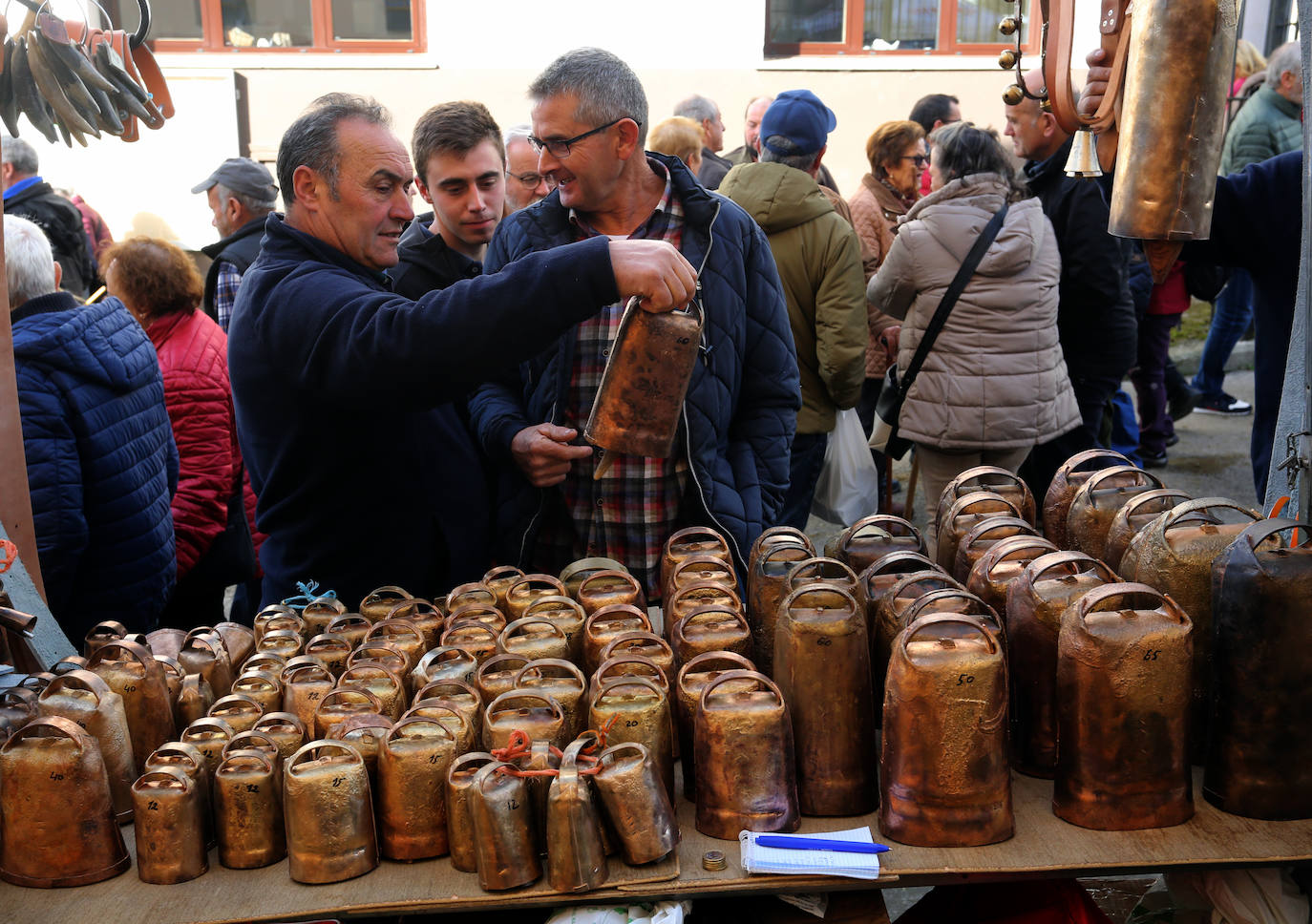 La feria del ganado de Cabañaquinta, en imágenes