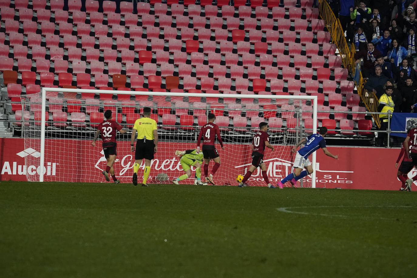 Las mejores imágenes del Mirandés - Real Oviedo