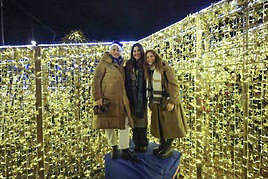 Las luces iluminan la Navidad en Oviedo