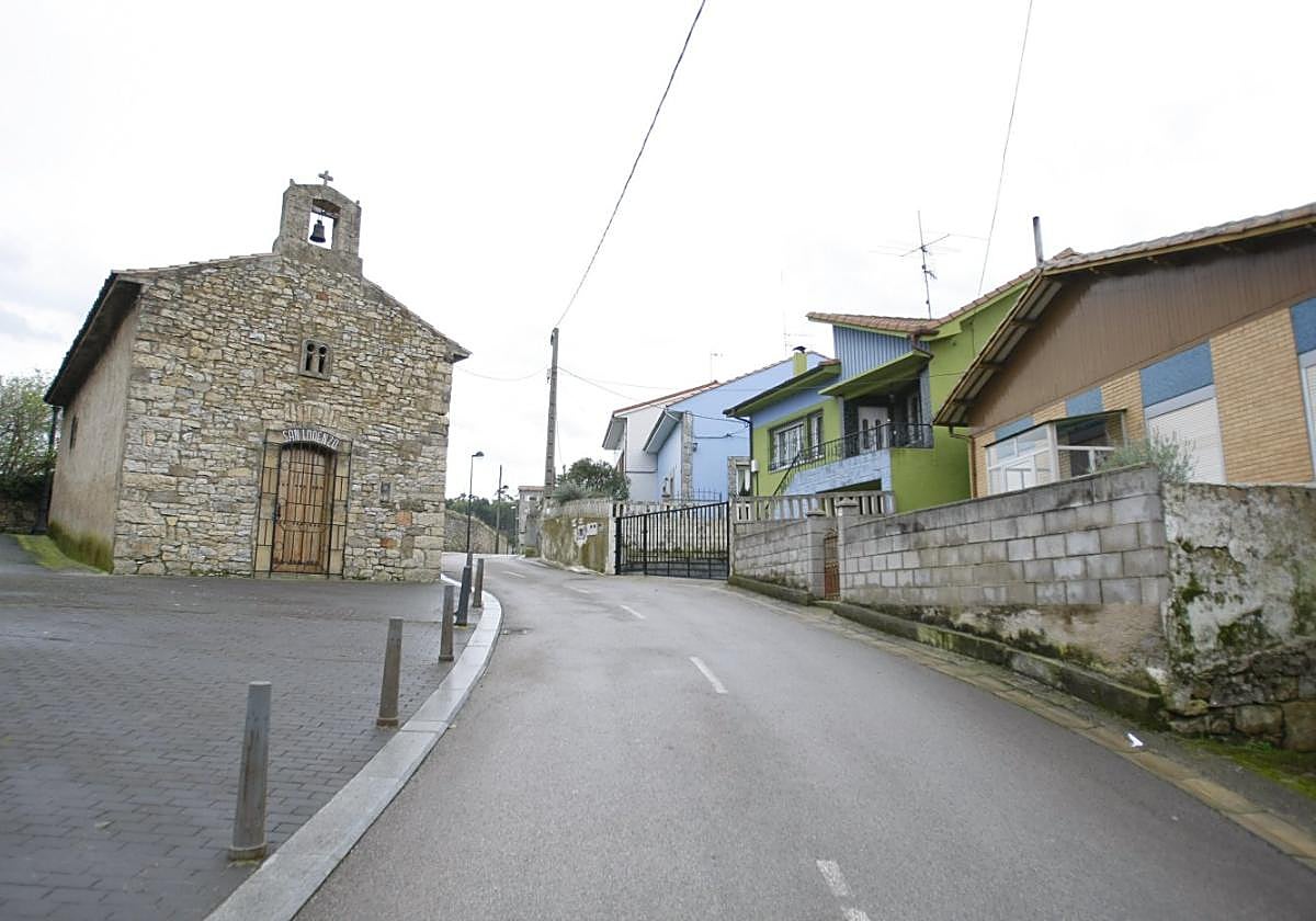 La iglesia de San Lorenzo, uno de los símbolos de Llaranes.