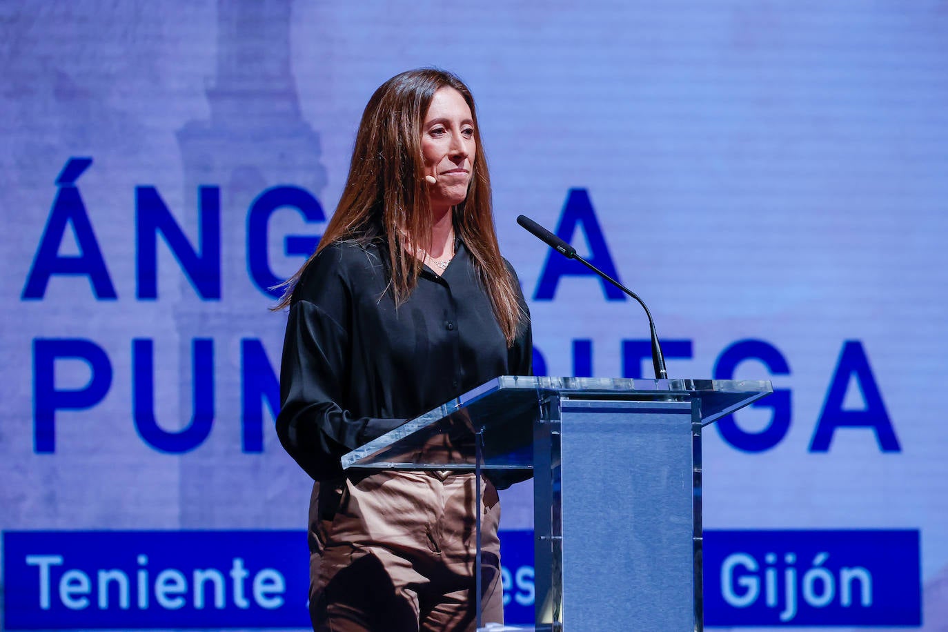 Fade distingue a representantes del mundo empresarial asturiano