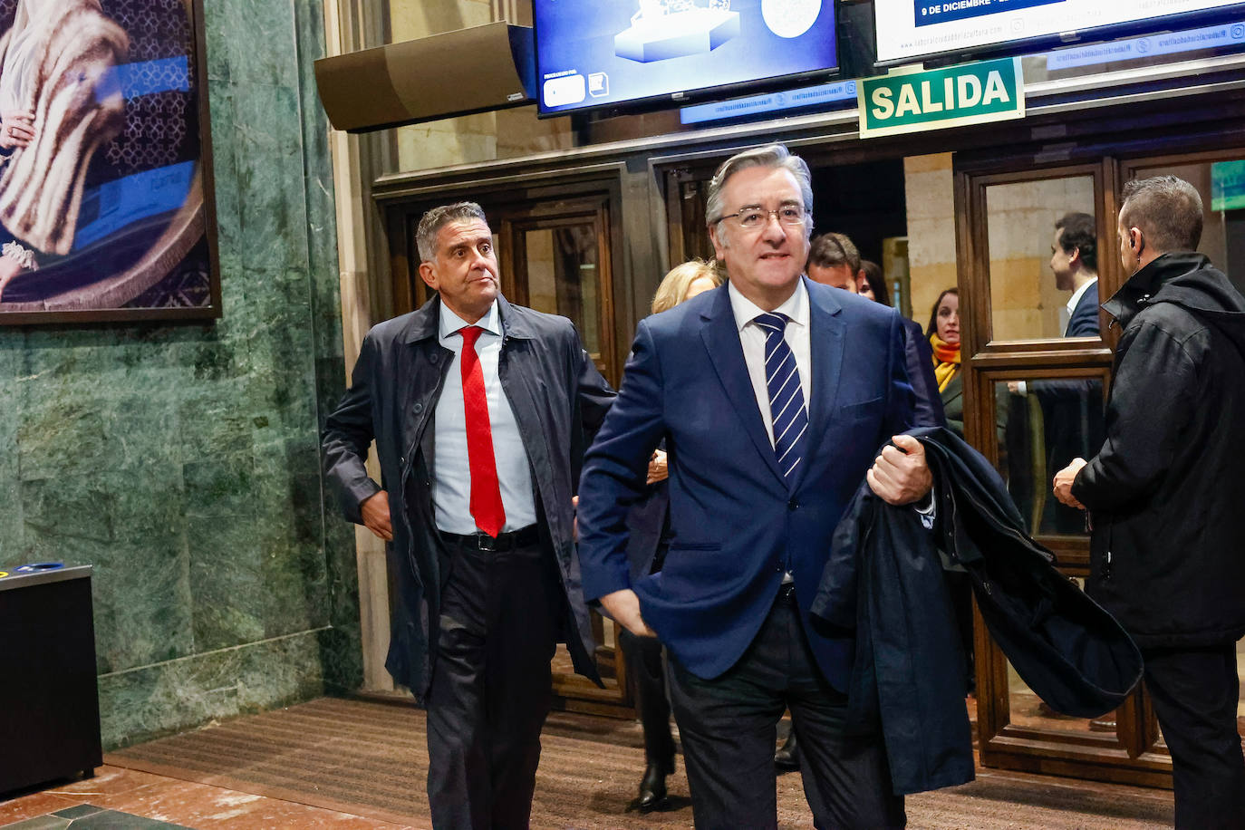 Fade distingue a representantes del mundo empresarial asturiano