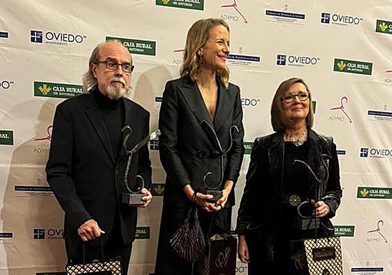 María de León, Javier Simorra y Amelia Miranda, los premiados de este año por la Asociación Adymo.
