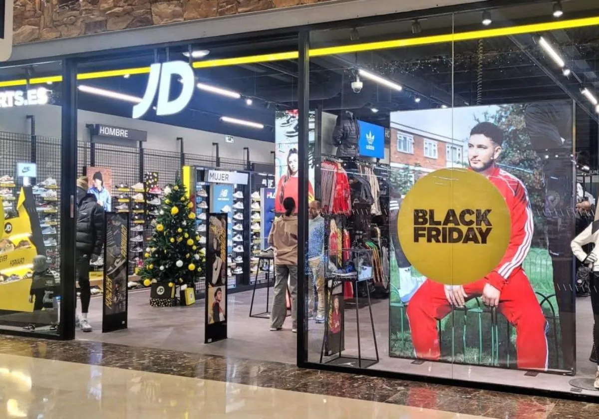 La tienda JD inaugura un nuevo local en el centro comercial