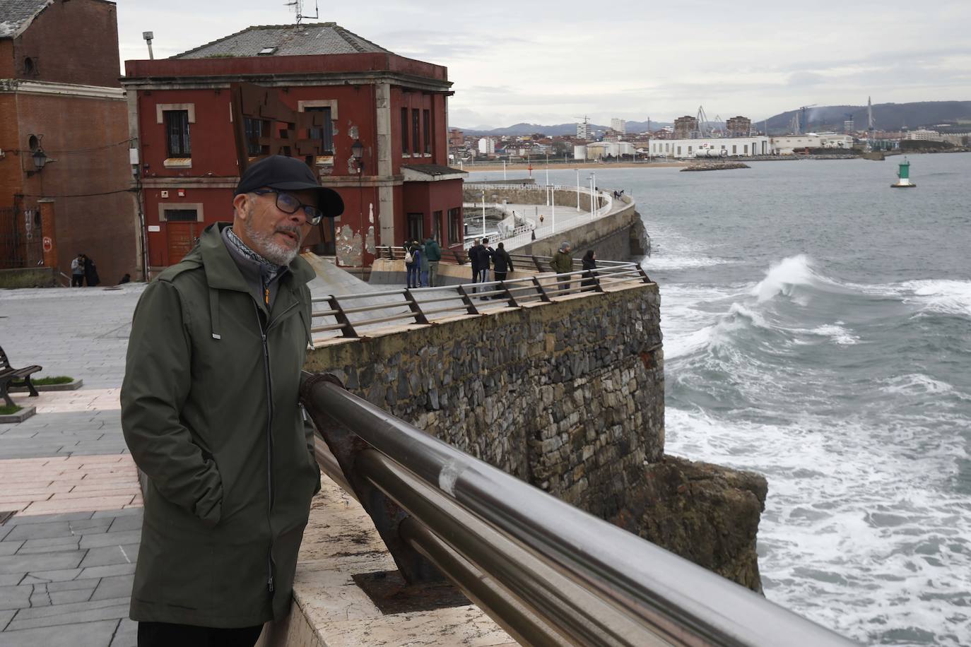 El paraíso natural, lleno en el puente