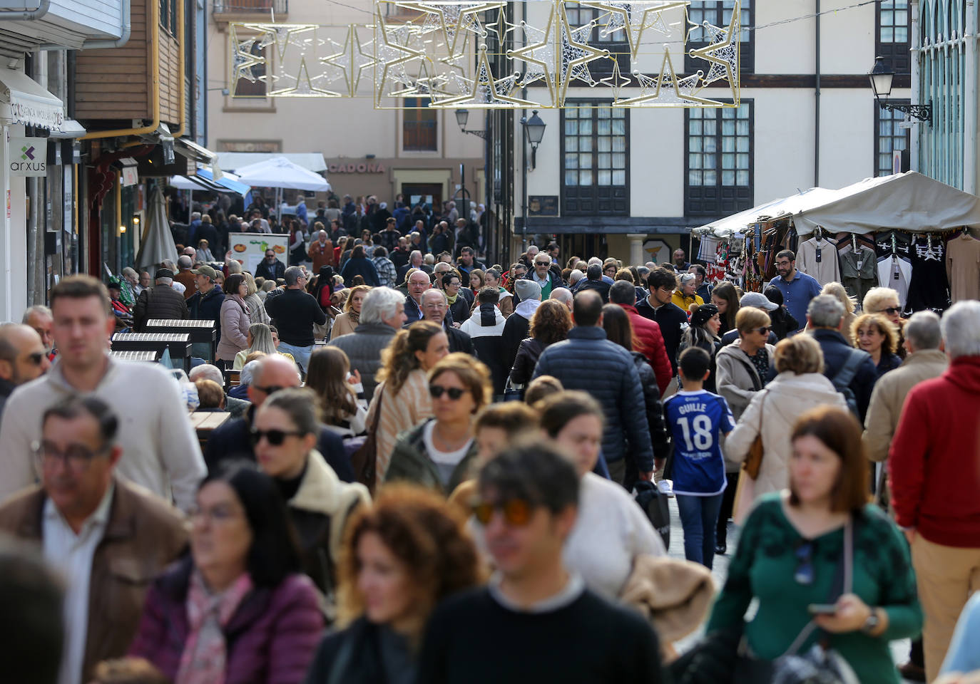 Asturias, abarrotada por el puente