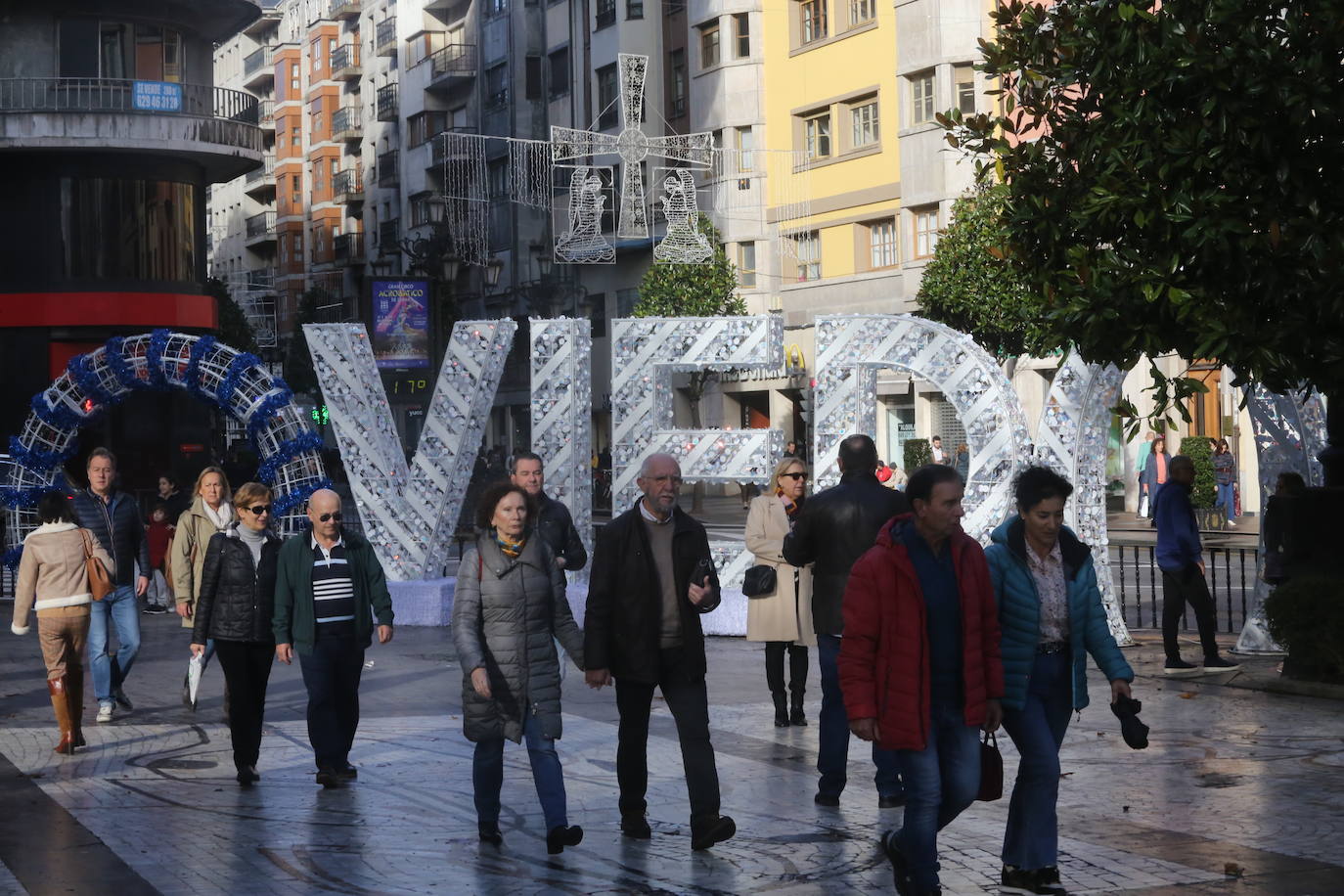 Asturias, abarrotada por el puente