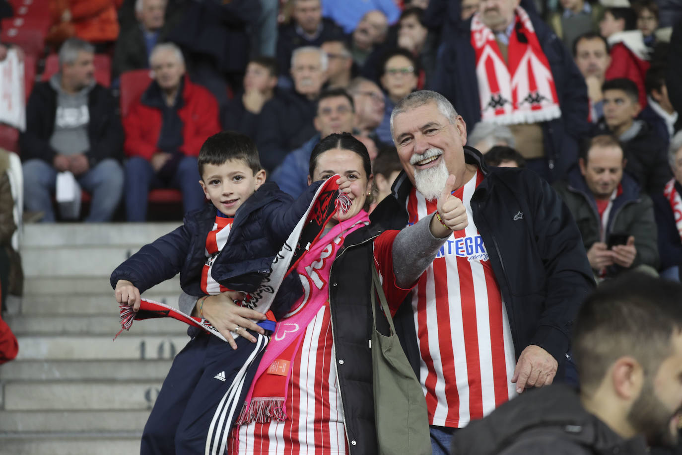 ¿Estuviste en el Sporting - Levante? ¡Búscate!