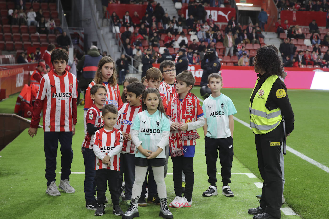 ¿Estuviste en el Sporting - Levante? ¡Búscate!