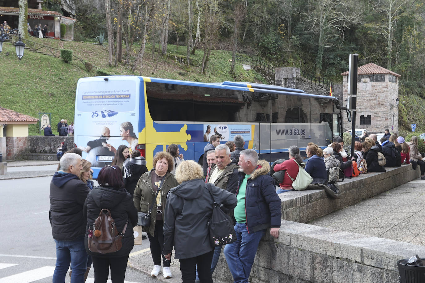 Asturias, abarrotada por el puente