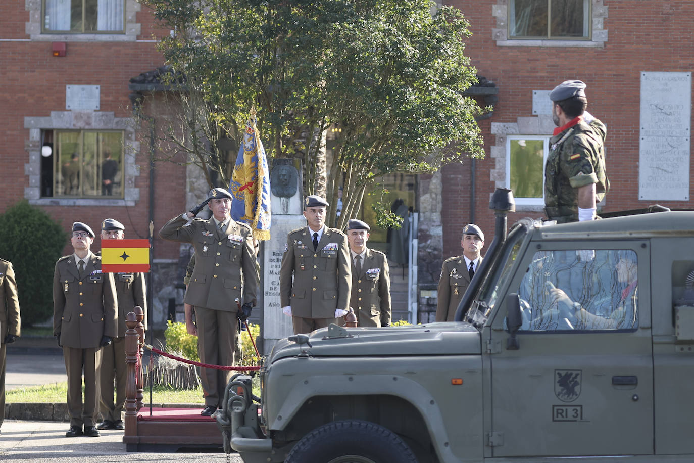 El coronel Jesús Martínez Victoria toma el mando del Regimiento de Infantería &#039;Príncipe 3&#039;