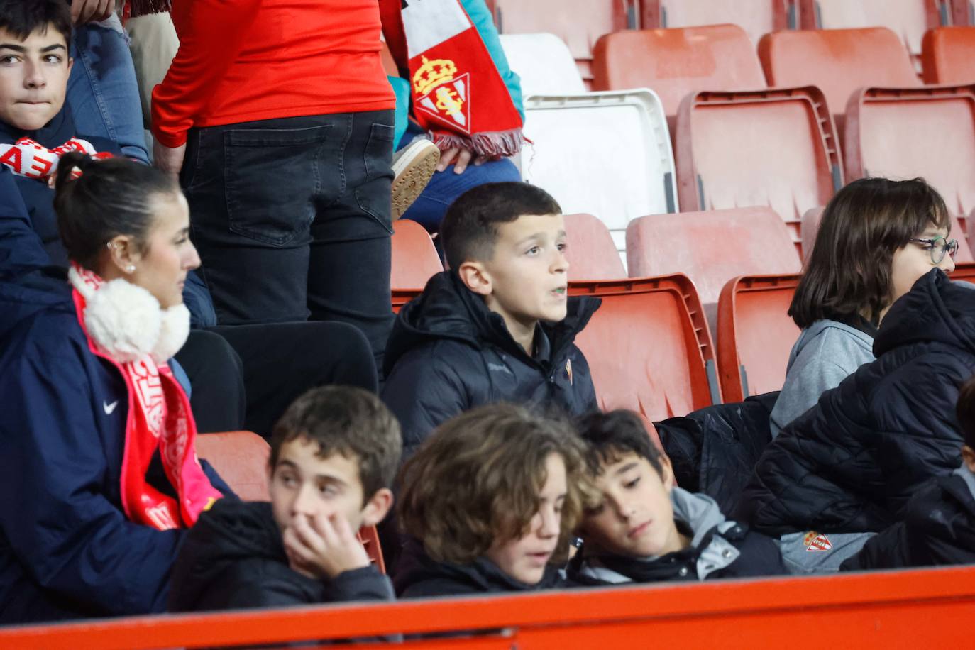 ¿Estuviste viendo el Sporting - Leganés? ¡Búscate en las fotos de El Molinón!