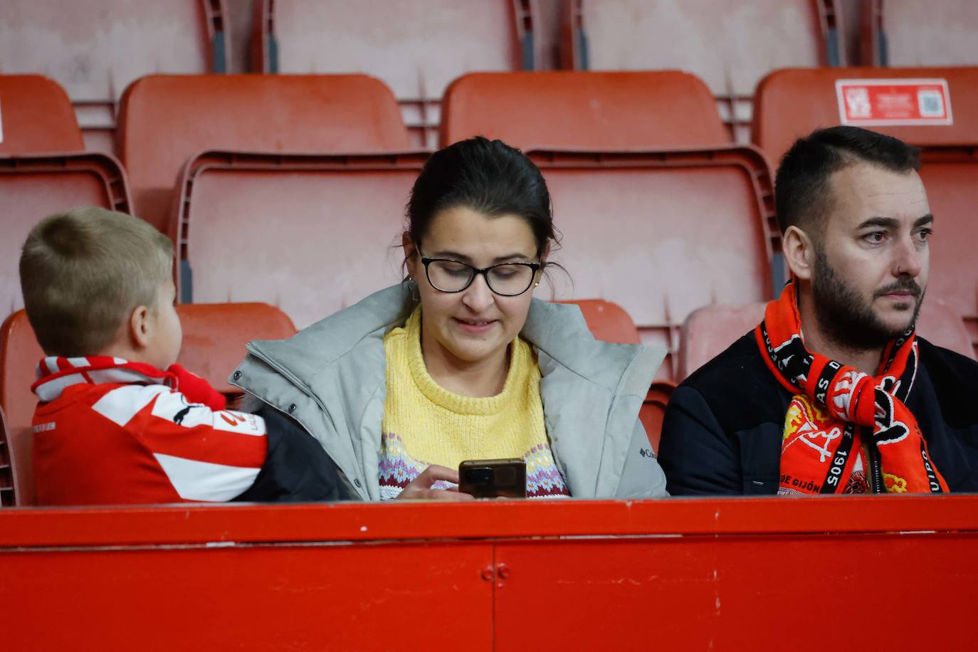 ¿Estuviste viendo el Sporting - Leganés? ¡Búscate en las fotos de El Molinón!