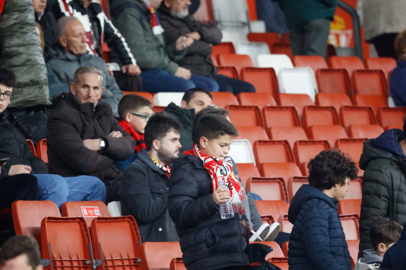 ¿Estuviste viendo el Sporting - Leganés? ¡Búscate en las fotos de El Molinón!