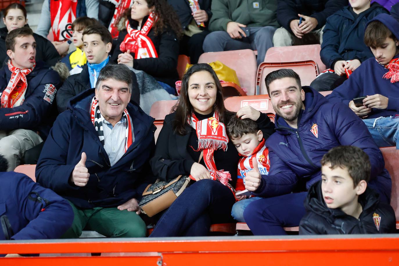 ¿Estuviste viendo el Sporting - Leganés? ¡Búscate en las fotos de El Molinón!