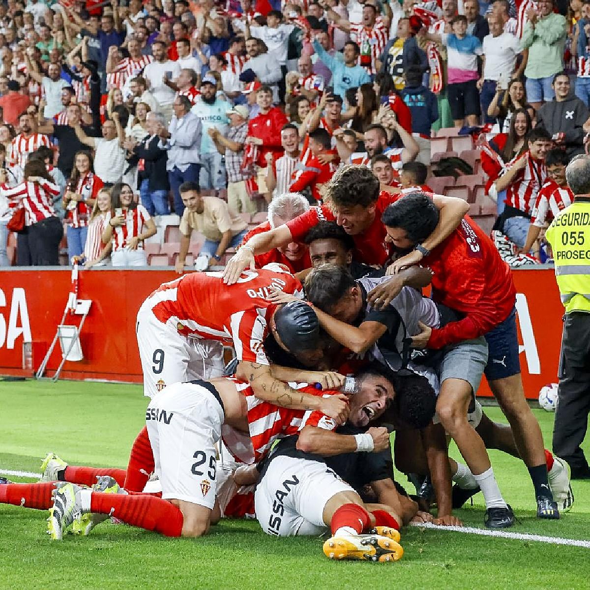 El Molinón cimenta la ilusión del Sporting
