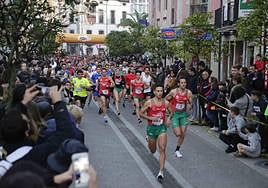 Imagen de archhivo de una San Silvestre de Llanes.