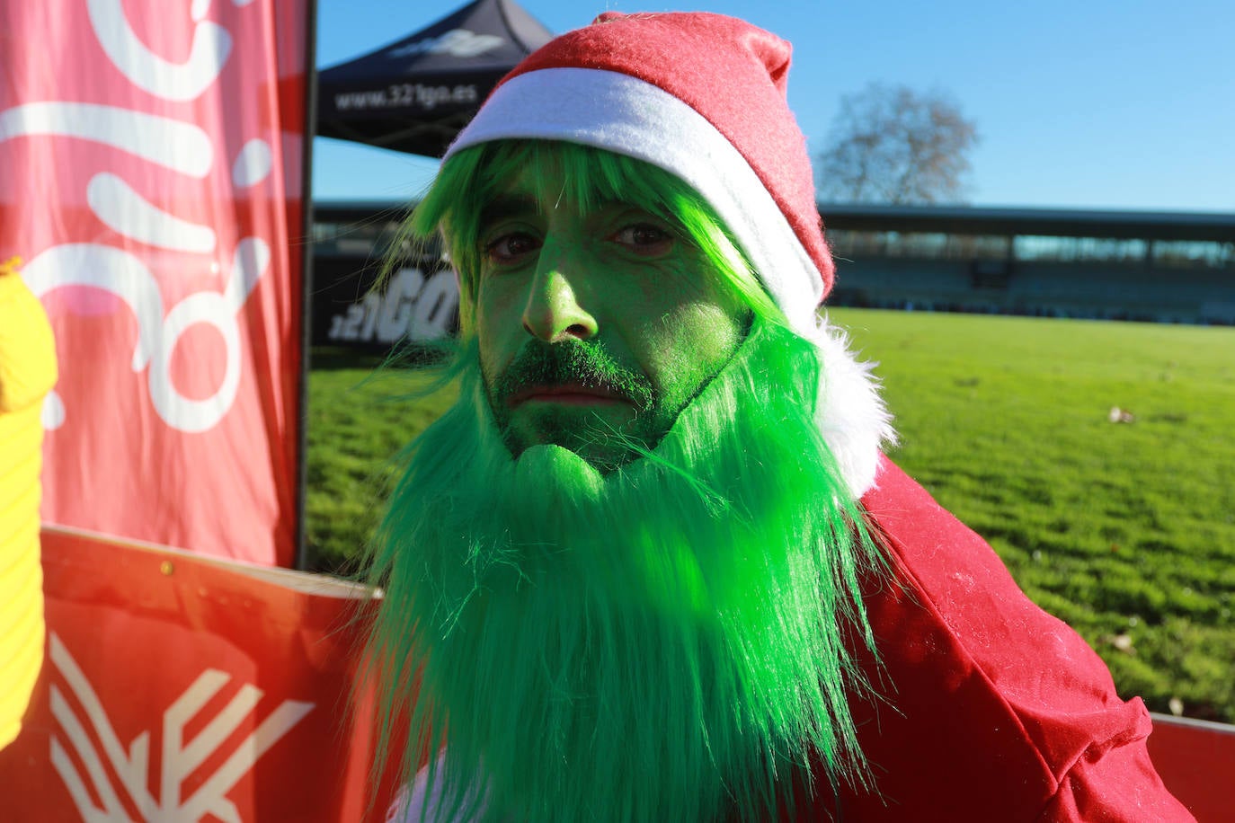Miles de deportistas se dan cita en el Cross de Nochebuena de Gijón