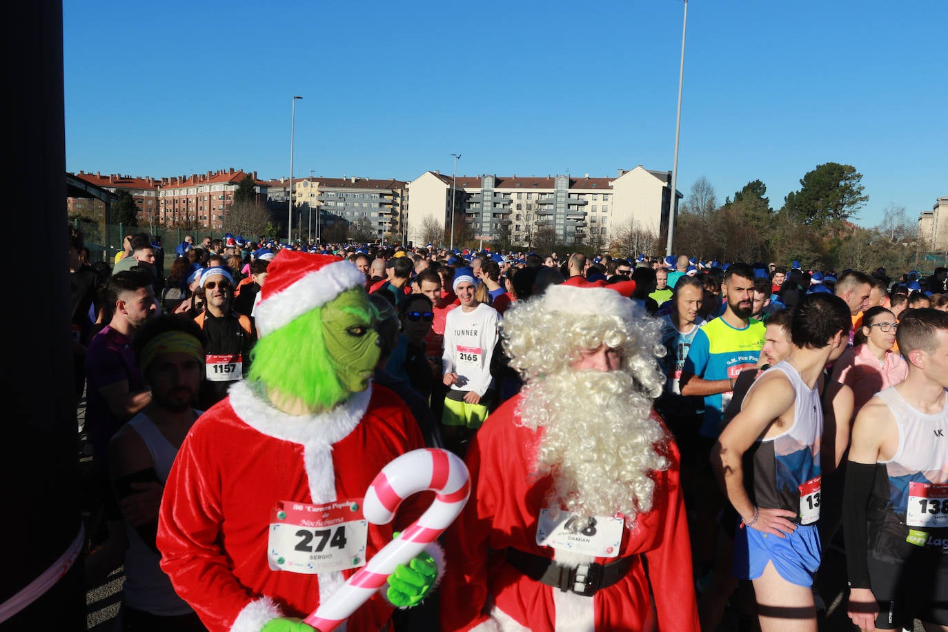 Miles de deportistas se dan cita en el Cross de Nochebuena de Gijón