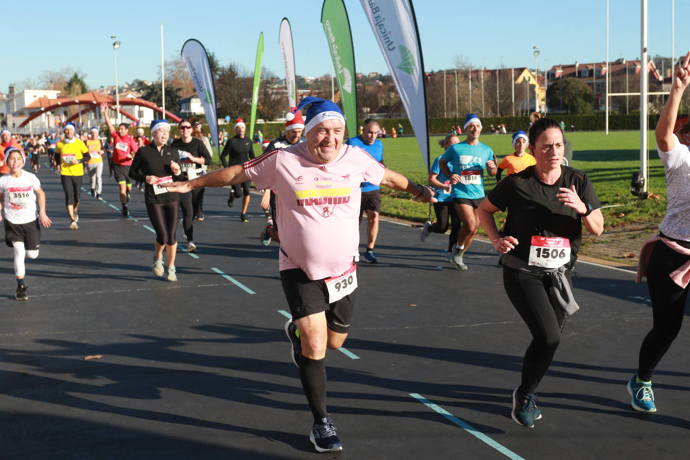 Miles de deportistas se dan cita en el Cross de Nochebuena de Gijón