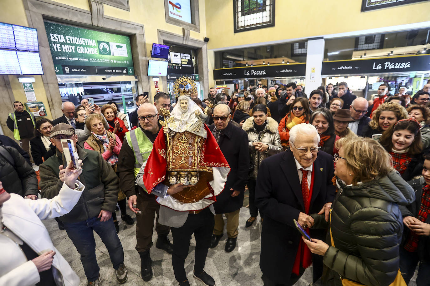 El viaje de la Santina en tren el día de Navidad